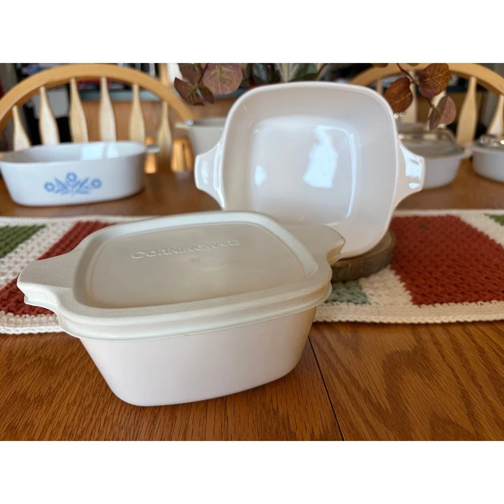 CorningWare P-43-B 700ml White Square Petite Pans Set of 2 with Plastic Lid